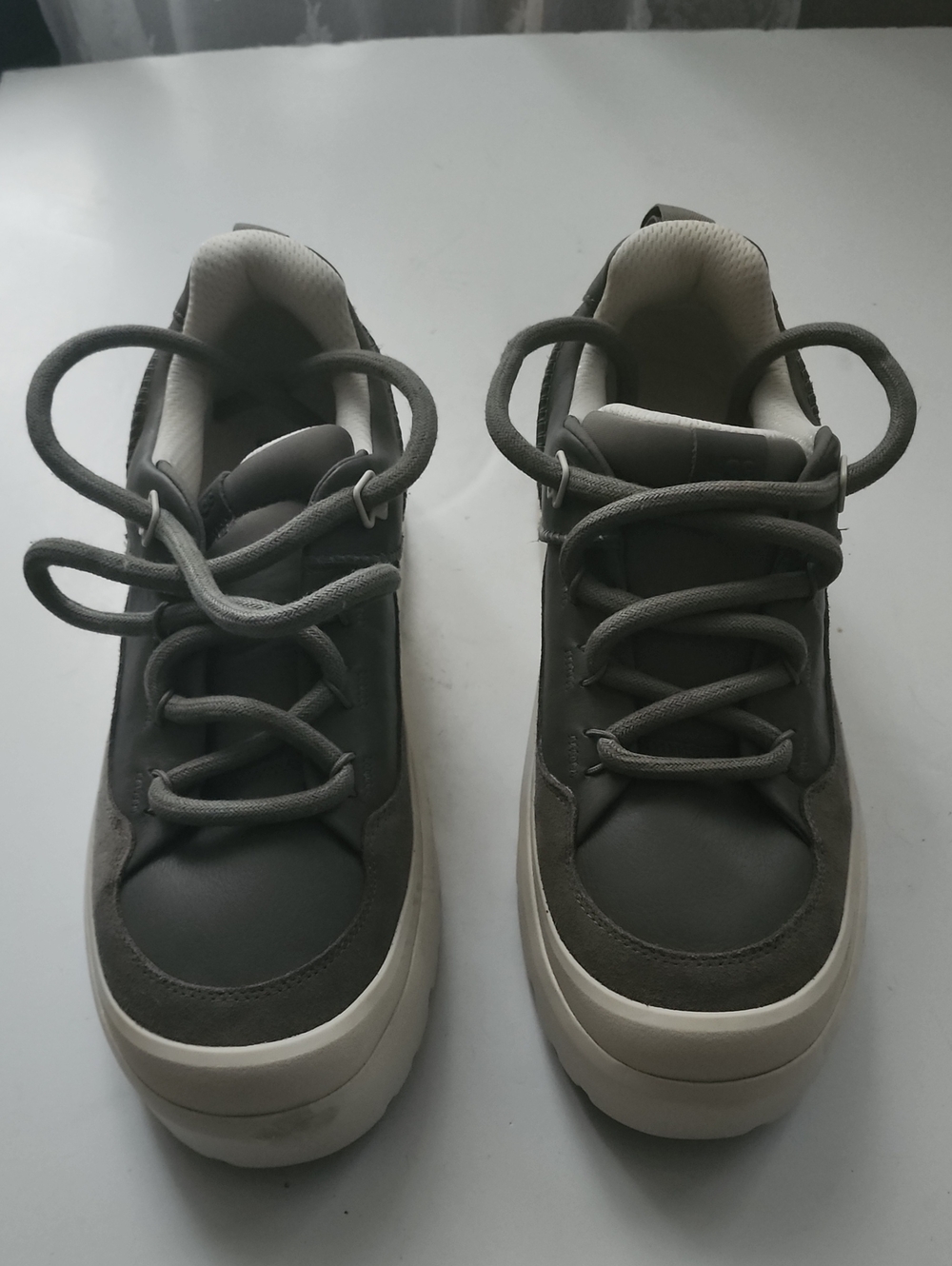 UGG Men's Gray and Cream Platform Sneakers. New Without Box